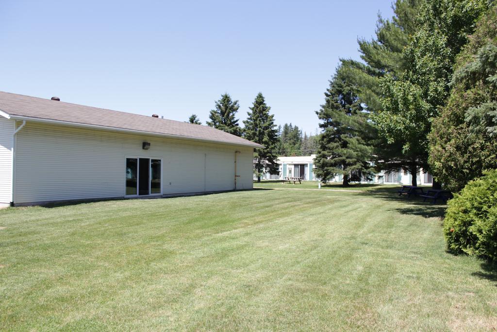 Ambassador Motel Sault Ste. Marie Bagian luar foto