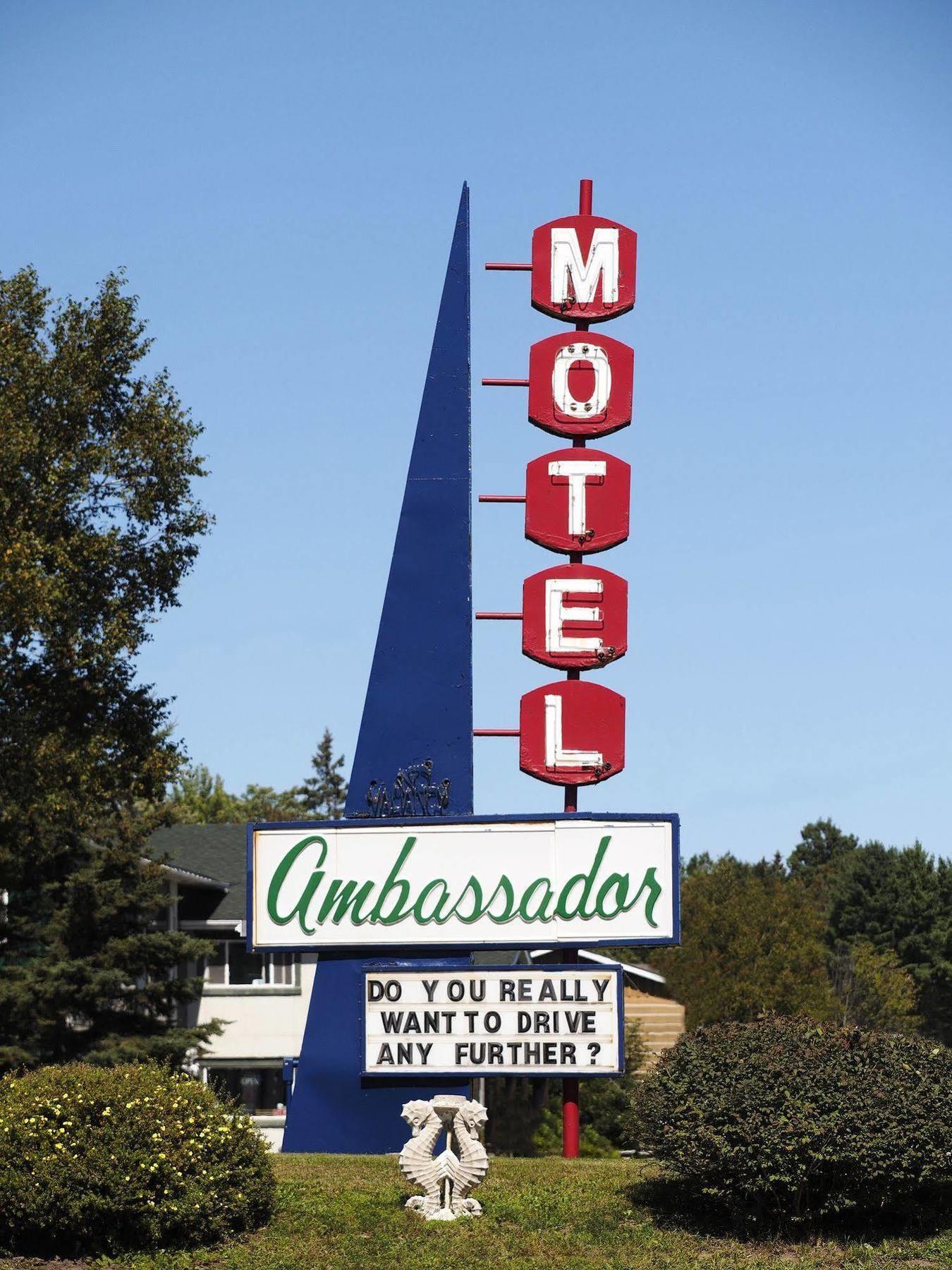 Ambassador Motel Sault Ste. Marie Bagian luar foto